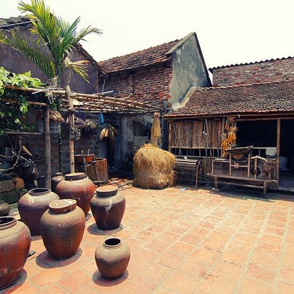 Duong Lam Ancient village 1 day tour