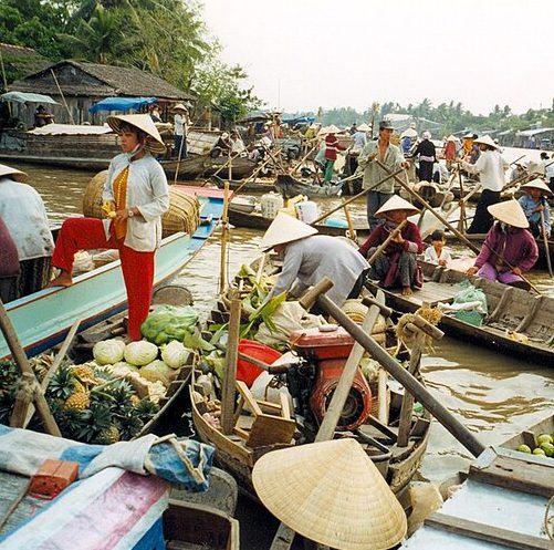 10-Days-Southern-Vietnam-Explore-land-&-island