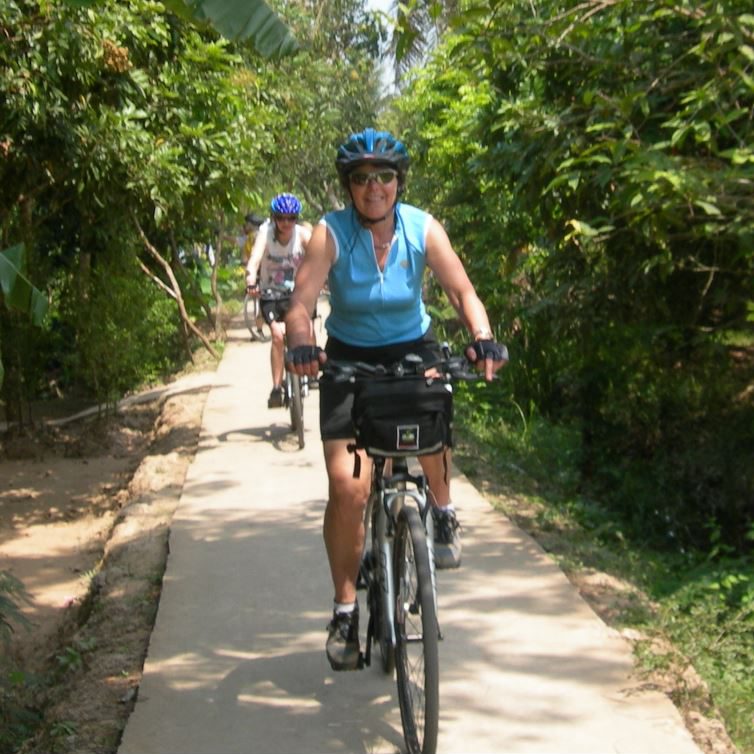 biking-mekong-delta-01