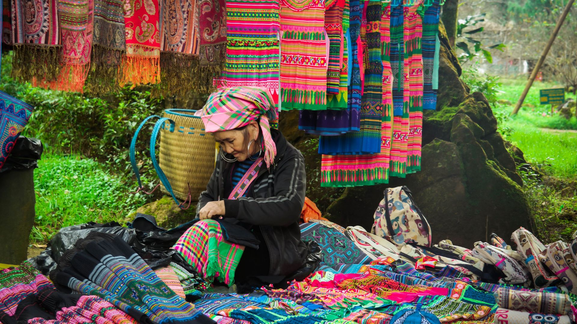 6 Day Hanoi Sapa Halong Bay Tour