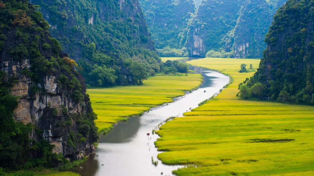 5 Day Hanoi, Halong Bay & Ninh Binh Tour